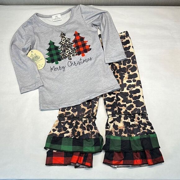 NWT Girls Christmas Outfit Set Cheetah Print Plaid 3-6 Months Ruffles - Picture 1 of 5